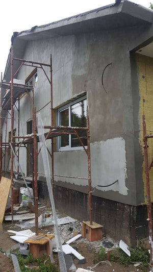 Applying Facade Primer Layer to a Metal House Project in Craiova thumbnail