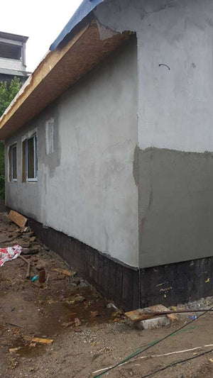 Applying Spackle to the Facade of a Metal House Project in Craiova thumbnail