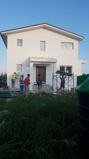 Applying Textured Decorative Plaster to a Metal House in Domnesti thumbnail