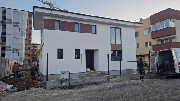 Aspect fatada dupa finalizarea placarilor din caramida aparenta