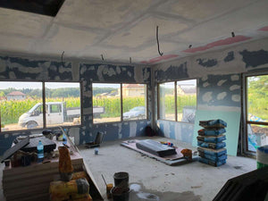 Chiseling Walls and Ceilings of a 320 sqm Metal House in Snagov thumbnail