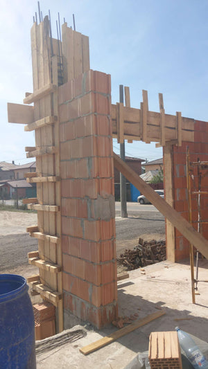 Formwork and Pouring Concrete for Pillars and Exterior Walls of a 386 sqm House thumbnail