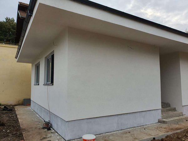 Colt fatada cu tencuiala structurata siliconata aplicata