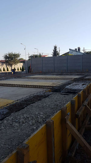 Compacting Reinforcement for the Final Slab of a 240 sqm Metal Hall Foundation Project thumbnail