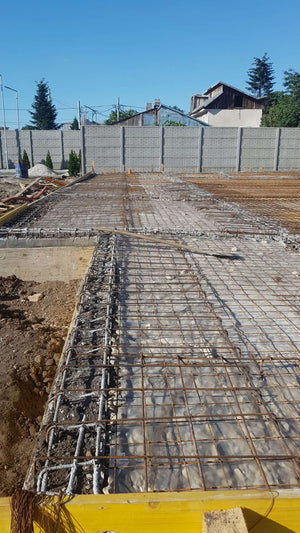 Compacting Reinforcement for the Final Slab of a 240 sqm Metal Hall Foundation Project thumbnail