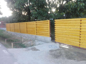 Construction of a Concrete and Wood Fence GA03 thumbnail