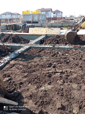 Compact and Prepare the Ground for Pouring a Slab over Soil for a Metal House thumbnail