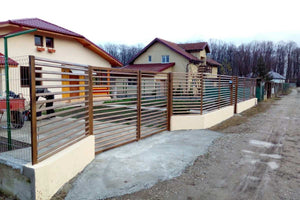 Construction of a Metal GA06 Fence thumbnail