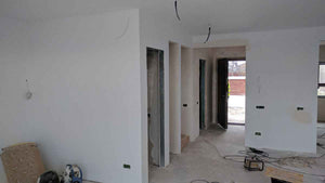 Applying Interior Putty and Priming Walls for Vinaro in a 191 sqm Metal House thumbnail