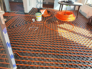 Underfloor Heating and Pouring of Screeds for Individual House thumbnail