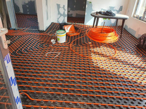 Underfloor Heating and Pouring of Screeds for Individual House thumbnail