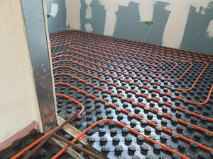 Underfloor Heating and Pouring of Screeds for Individual House thumbnail