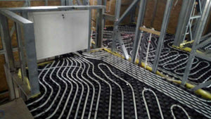 Underfloor Heating and Mechanized Screed Pouring for a 191 sqm House Project thumbnail