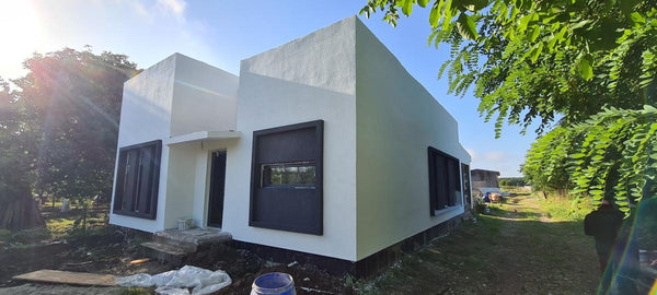 Lucrari de finisare fatade casa schelet metalic in etapa finala de executie