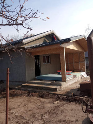 Spackling and Installation of Roof for a Single-Story 84 sqm Metal House thumbnail