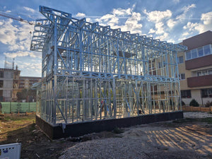 Light Metal Structure Installation for a Two-Story House Project thumbnail