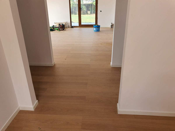 Montaj parchet in zonele de acces hol casa parter