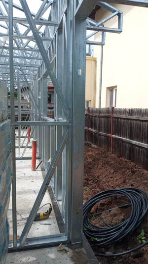 Installation of Metal Structure for a Single-Story House Roof in Ilfov thumbnail