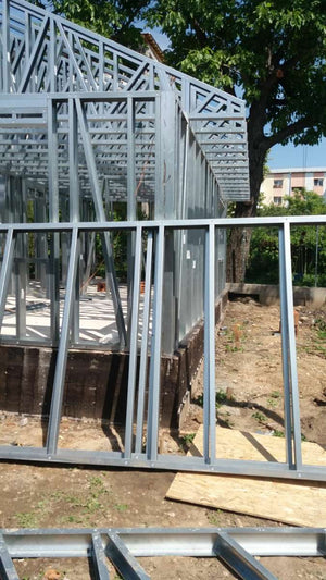 Metal Structure House Installation in Craiova thumbnail