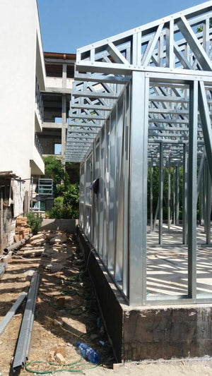 Metal Structure House Installation in Craiova thumbnail