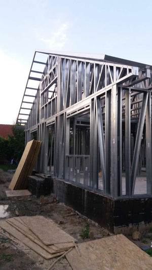 Metal Structure House Installation in Craiova thumbnail