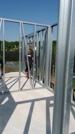 Single-Story 96 sqm Metal Structure House Installation in Magurele thumbnail
