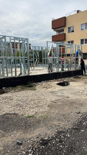 Installation of Light Metal Structure on the Ground Floor for a Two-Story House thumbnail