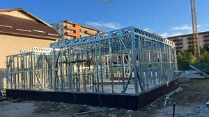 Installation of Light Metal Structure on the Ground Floor for a Two-Story House thumbnail