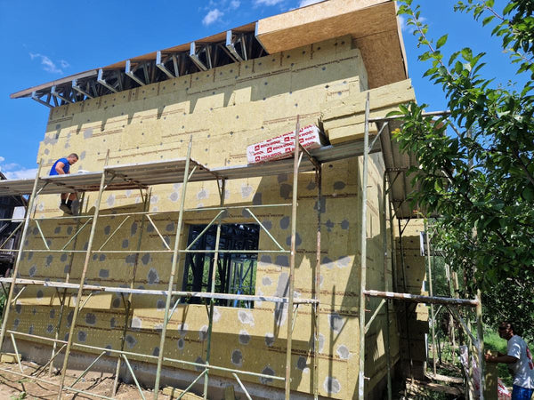 Montaj vata bazaltica pe fatada casa pe structura metalica in Arges