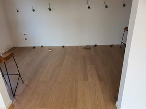 parchet stratificat si trasee instalatii finalizate casa parter la cheie thumbnail