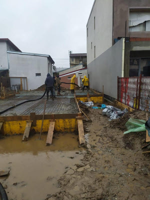 Mechanized Concrete Slab Pouring for a Two-Story House in Bucharest thumbnail