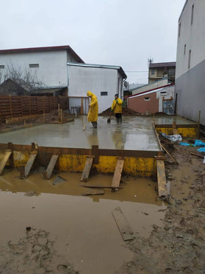 Mechanized Concrete Slab Pouring for a Two-Story House in Bucharest thumbnail