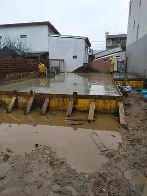 Mechanized Concrete Slab Pouring for a Two-Story House in Bucharest thumbnail