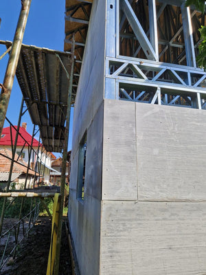 Stadiu inchideri exterioare casa metalica P+1 thumbnail