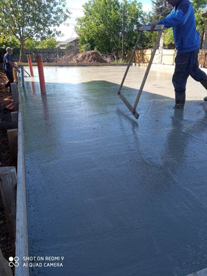 Pouring of Ground Level Plate for a Metal Structure Ground Floor House thumbnail