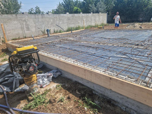 Filling, reinforcement, and pouring of foundation slab for construction in Ilfov thumbnail