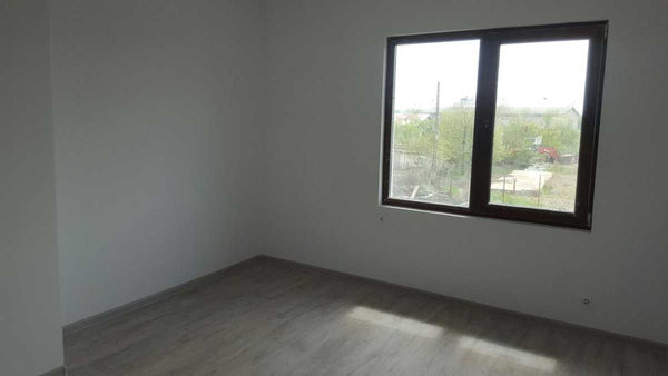 vopsea lavabila pereti aplicata corect in dormitor etaj